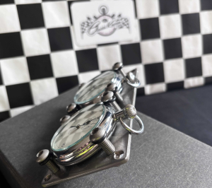 Einzelst�ck RUHLA Borduhr mit Stoppuhr