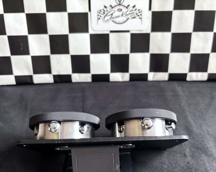 Dashboard mit Drehl�nette und Hanhart 10 Stunden Timer